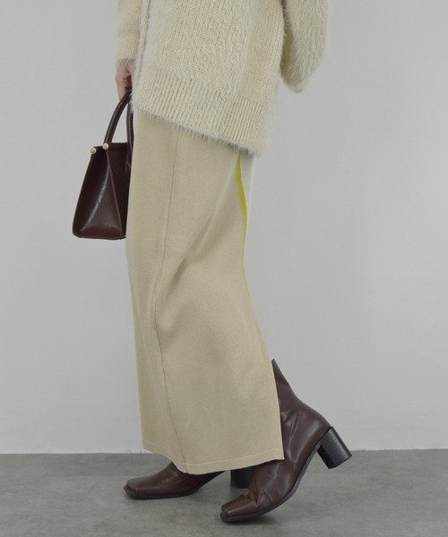 【ZOZO限定】配色ニットスカート／ ロング丈 タイト Iライン シンプル きれいめ レディライク 大人カジュアル オフィスカジュアル バイカラー 切り替えデザイン ベージュ グリーン ライム ブラウン（スカート）｜Reurie'（レウリィ）