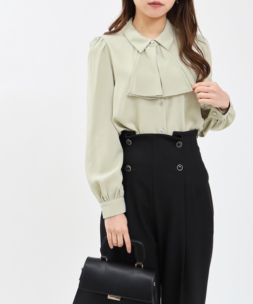 ASTORIA ODIER（アストリアオディール）の「【美人百花掲載】とろみ素材 フリルボウタイブラウス（シャツ/ブラウス・レディース・ダークグリーン/ブラウン/ピンクベージュ/アイボリー/その他/グリーン/サーモンピンク/グレイッシュブルー/ホワイト/ホワイト×ブラック・SMALL/MEDIUM/LARGE）」の7枚目の写真