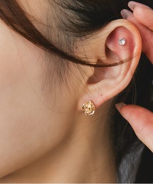 Os accessory（オズアクセサリー）の「Os　-オズ-　【金属アレルギー対応】メタルローズピアス（ピアス（両耳用））」