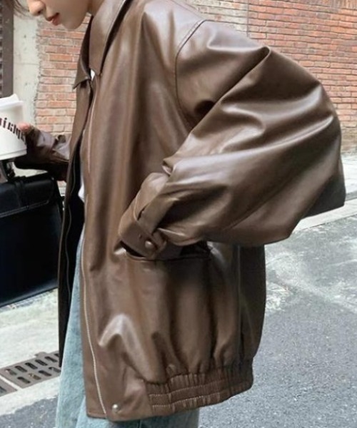 efill（エフィル）の「レザー風　ブルゾン（ブルゾン・レディース・ブラウン・L）」の7枚目の写真