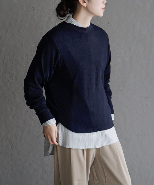 apartment department(アパートメントデパートメント)の「ニットライク クルーネックプルオーバー(Tシャツ/カットソー・レディース・カーキ/アッシュブラウン/ネイビー・M)」の3枚目の写真