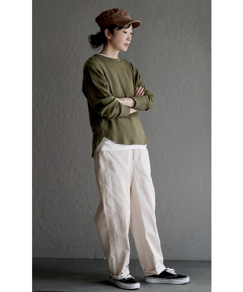 apartment department(アパートメントデパートメント)の「ニットライク クルーネックプルオーバー(Tシャツ/カットソー・レディース・カーキ/アッシュブラウン/ネイビー・M)」の4枚目の写真