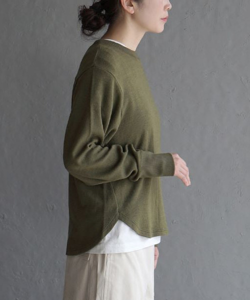 apartment department(アパートメントデパートメント)の「ニットライク クルーネックプルオーバー(Tシャツ/カットソー・レディース・カーキ/アッシュブラウン/ネイビー・M)」の21枚目の写真