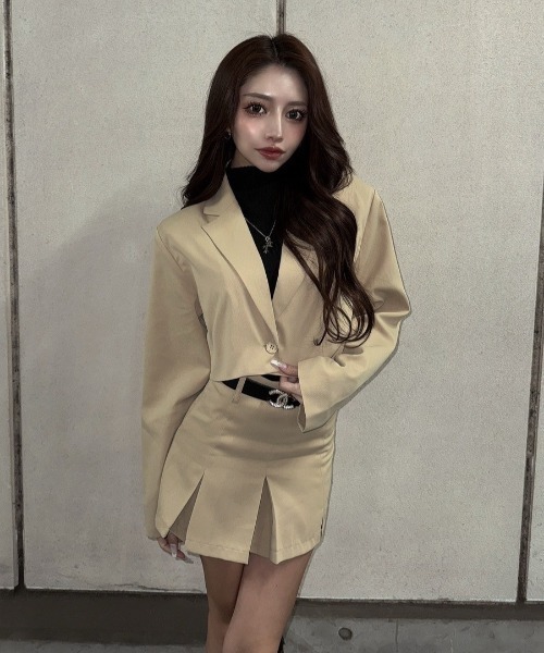 INTER FACTORY(インターファクトリー)の「Rina - ミニプリーツスカート(セットアップ可) made in INTERFACTORY(スカート・レディース・ブラック/グレー/ベージュ・SMALL/MEDIUM)」の22枚目の写真