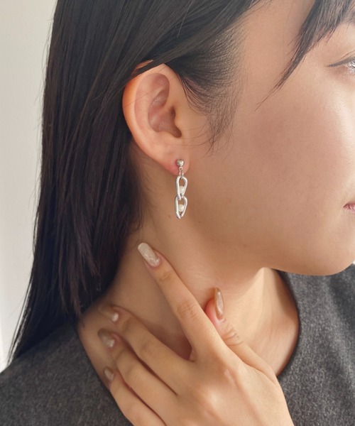 ciite'(シーテ)の「チェーンピアス(ピアス(両耳用)・レディース・シルバー/ゴールド・FREE)」の2枚目の写真