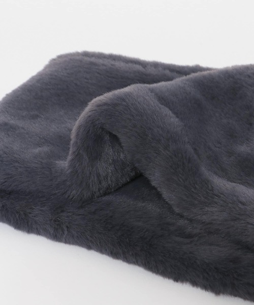 URBAN RESEARCH DOORS（アーバンリサーチドアーズ）の「エコファーティペット（ストール/ショール・レディース・ホワイト系その他/ベージュ系その他/チャコールグレー・ONE）」の9枚目の写真