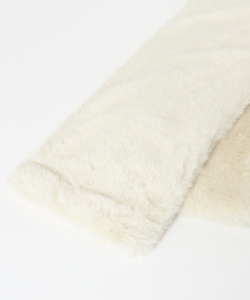 URBAN RESEARCH DOORS（アーバンリサーチドアーズ）の「エコファーティペット（ストール/ショール・レディース・ホワイト系その他/ベージュ系その他/チャコールグレー・ONE）」の10枚目の写真