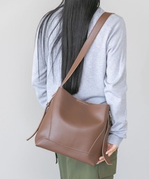 LinoU.（リノユー）の「スクエアショルダーバッグ（ショルダーバッグ）」