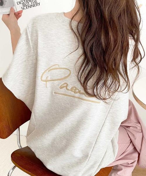 classicalelf(クラシカルエルフ)の「ゆるっとシルエットで、今っぽ抜け感スタイル。バック刺繍裏毛プルオーバー(Tシャツ/カットソー・レディース・杢グレー/アイボリー/チャコール/ネイビー/オートミール・LARGE/MEDIUM/SMALL/X-LARGE)」の4枚目の写真