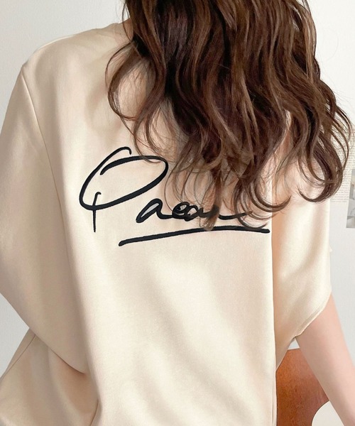 classicalelf(クラシカルエルフ)の「ゆるっとシルエットで、今っぽ抜け感スタイル。バック刺繍裏毛プルオーバー(Tシャツ/カットソー・レディース・杢グレー/アイボリー/チャコール/ネイビー/オートミール・LARGE/MEDIUM/SMALL/X-LARGE)」の1枚目の写真