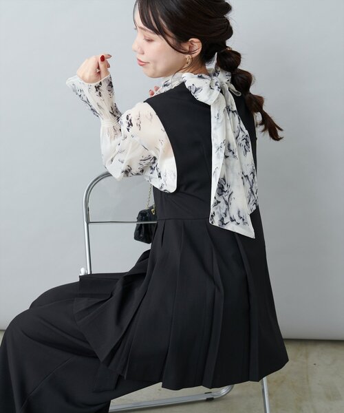 natural couture(ナチュラルクチュール)の「オケージョン対応可 / ツイルタックベスト(その他アウター・レディース・ブラック/ベージュ/ネイビー・FREE)」の9枚目の写真