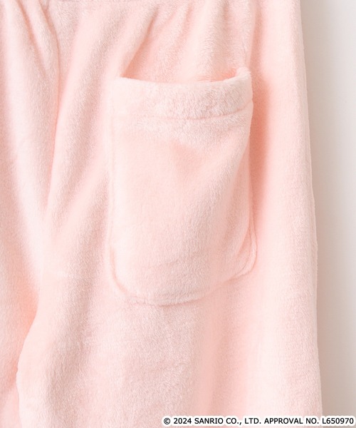 sanrio（サンリオ）の「サンリオキャラクターズ ボアフリース刺繍上下セット（ルームウェア/パジャマ・レディース・ピンク系その他/ブラック/ブラック系その他/サックスブルー系/ホワイト系その他/グリーン系その他/ピンク系その他2/サックスブルー系1・M/L）」の22枚目の写真
