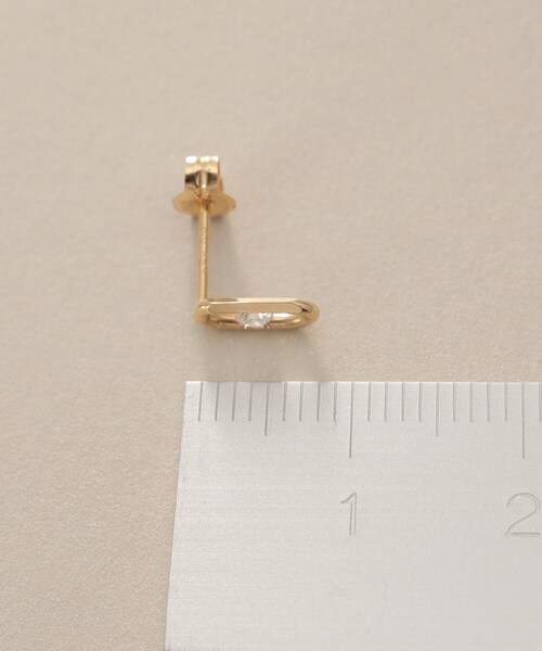 COCOSHNIK(ココシュニック)の「K18ダイヤモンド ロングカットアズキチェーン スタッドピアス(ピアス(両耳用)・レディース・アイボリー系・00)」の5枚目の写真
