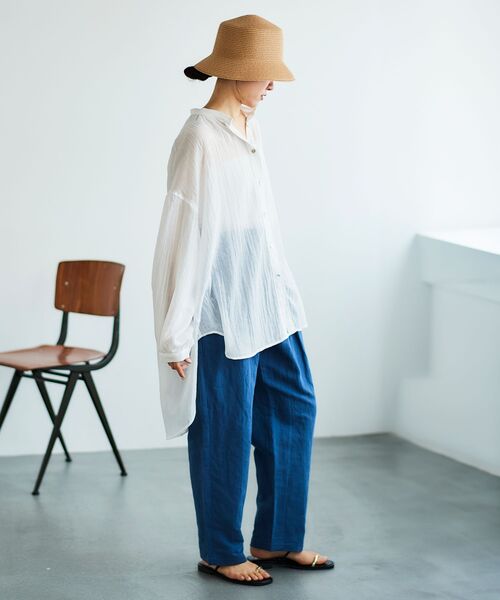 le.coeur blanc（ルクールブラン）の「シアーガーゼバックギャザーシャツ（シャツ/ブラウス・レディース・オフホワイト/サックスブルー/ベージュ/チャコールグレー・38）」の22枚目の写真