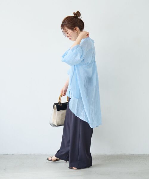 le.coeur blanc(ルクールブラン)の「《WEB限定アイテム》シアーガーゼバックギャザーシャツ(シャツ/ブラウス・レディース・オフホワイト/サックスブルー/ベージュ/チャコールグレー/ブラック・38)」の20枚目の写真