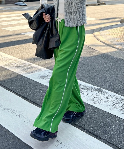 PILIT(ピリット)の「ウエストレイヤード ラインイージーパンツ(その他パンツ・レディース・ブラック/グリーン/イエロー/ネイビー・MEDIUM)」の2枚目の写真