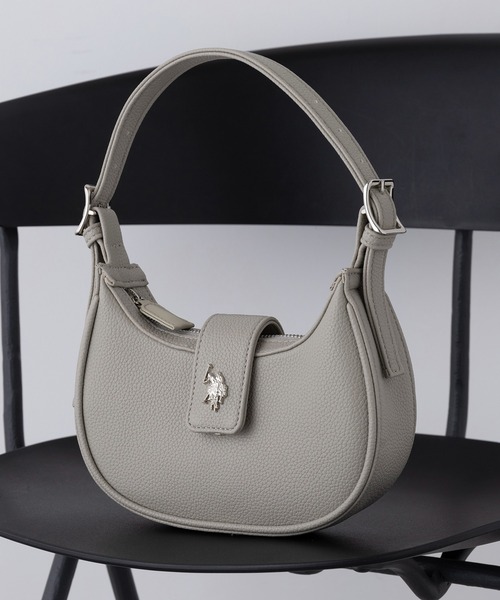 【US POLO ASSN】国内発送 ハーフムーンショルダーバッグ 𝙺𝚊𝚗𝚘. | ♡♡🐎 @uspoloassn_jp 🏷️ バカンスハーフムーン