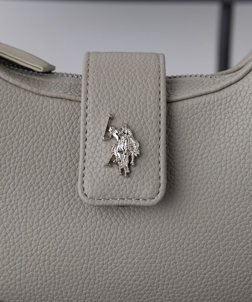 U.S. POLO ASSN.（ユーエスポロアッスン）の「【U.S. POLO ASSN.】≪別注≫ 3WAY Half Moon Bag / ハーフムーンショルダーバッグ  ハンドバッグ（ショルダーバッグ・レディース・ブラック/グレイッシュベージュ/ライトグレー/グリーン・FREE）」の15枚目の写真