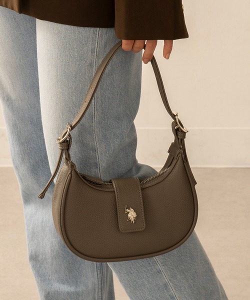 U.S. POLO ASSN.（ユーエスポロアッスン）の「【U.S. POLO ASSN.】≪別注≫ 3WAY Half Moon Bag / ハーフムーンショルダーバッグ  ハンドバッグ（ショルダーバッグ・レディース・ブラック/グレイッシュベージュ/ライトグレー/グリーン・FREE）」の22枚目の写真