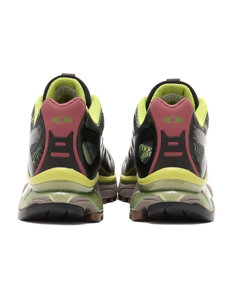 SALOMON(サロモン)の「SALOMON XT-4 OG R.A.D / サロモン XT-4 オージー アールエーディー(スニーカー・メンズ・ブラック・27.5cm/26.5cm/29.0cm/28.0cm/27.0cm/26.0cm/28.5cm/25.5cm/30.0cm/24.5cm/24.0cm/25.0cm)」の4枚目の写真