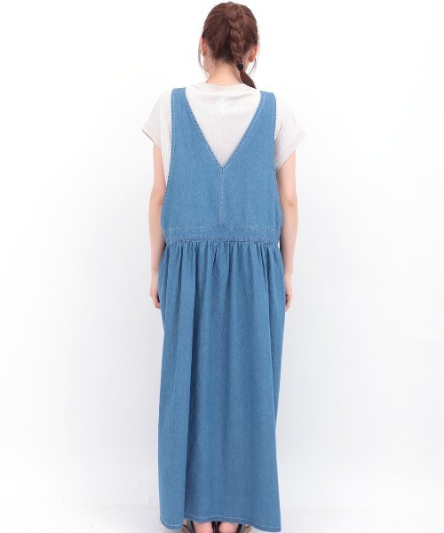 チチカカ（チチカカ）の「デニムジャンパースカート【大きいサイズ】（ジャンパースカート・レディース・ブルー/インディゴブルー・3L）」の9枚目の写真