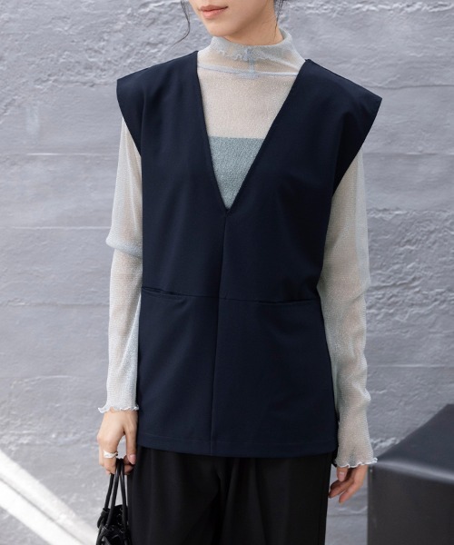 Doux Belle（ドゥーベル）の「深めVネックベスト（ベスト・レディース・ネイビー/ベージュ/グレイッシュベージュ/ライトブルー/ブラック・MEDIUM）」の5枚目の写真