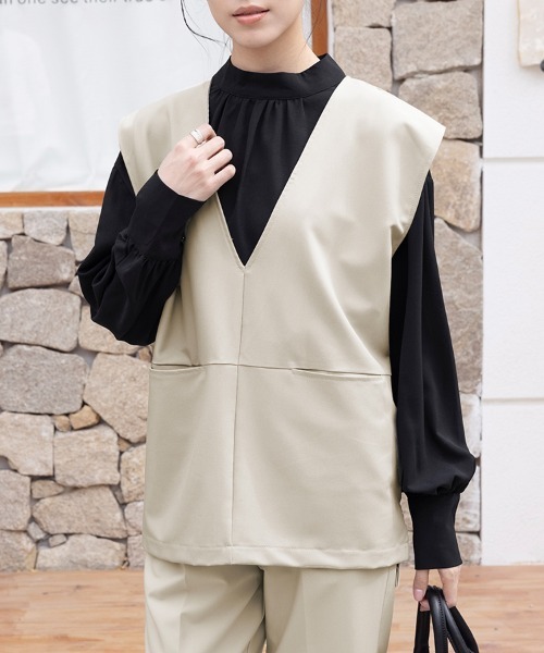 Doux Belle（ドゥーベル）の「深めVネックベスト（ベスト・レディース・ネイビー/ベージュ/グレイッシュベージュ/ライトブルー/ブラック・MEDIUM）」の18枚目の写真