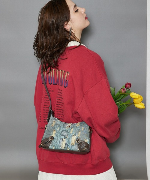 jouetie（ジュエティ）の「【jouetie/ジュエティ】ベルテッド　ヴィンテージクラッシュ　ミニショルダーバッグ（ショルダーバッグ・レディース・パイソン/ネイビー/オフホワイト/ブラック/キャメル/ブルー系その他・FREE）」の4枚目の写真