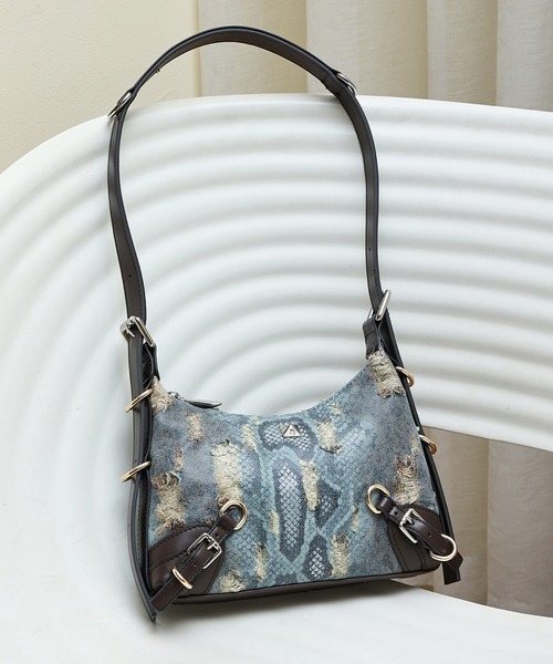 jouetie（ジュエティ）の「【jouetie/ジュエティ】ベルテッド　ヴィンテージクラッシュ　ミニショルダーバッグ（ショルダーバッグ・レディース・パイソン/ネイビー/オフホワイト/ブラック/キャメル/ブルー系その他・FREE）」の20枚目の写真