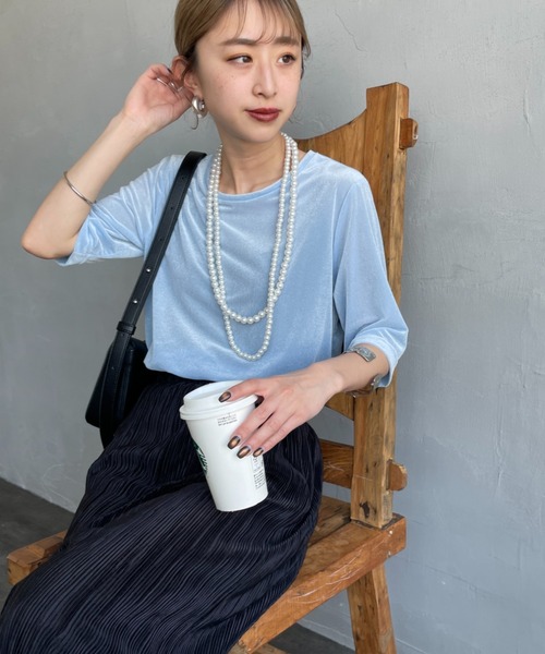 JEANS FACTORY Clothes（ジーンズファクトリークローズ）の「[Jeans Factory Clothes/ジーンズファクトリークローズ] シアーベロア ショートスリーブカットソー（Tシャツ/カットソー・レディース・グレー/サックスブルー/ブラウン/ネイビー・F）」の4枚目の写真