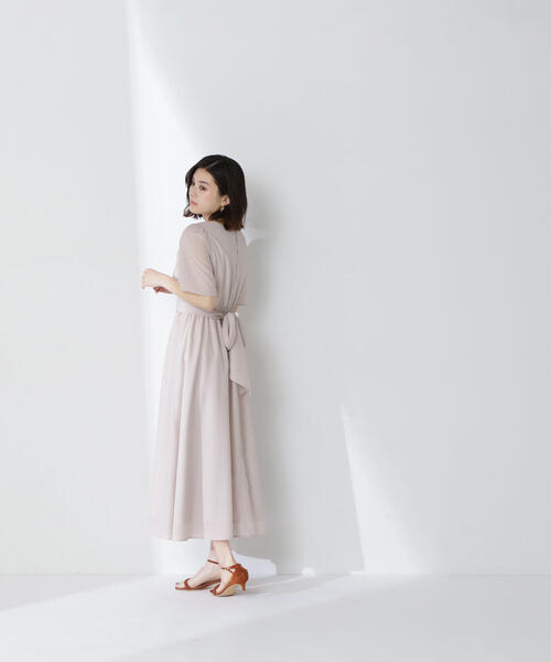 NATURAL BEAUTY BASIC(ナチュラルビューティーベーシック)の「◇カシュクールバックリボンワンピース(ワンピース・レディース・チャコールグレー/ベージュ/ダークブルー・P/S/SMALL/MEDIUM)」の17枚目の写真