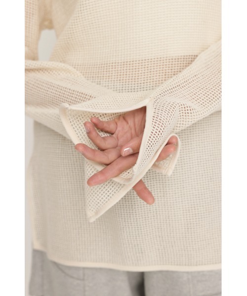 SLY（スライ）の「COTTON MESH 2WAY TOPS コットン メッシュ 2ウェイ トップス シアートップス（Tシャツ/カットソー・レディース・アイボリー/ブラック/ライトピンク・FREE）」の11枚目の写真