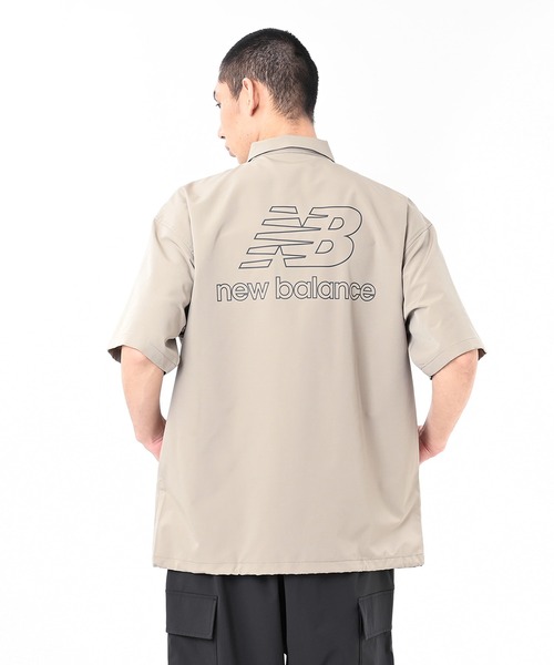 NEW BALANCE（ニューバランス）の「コーチシャツ（シャツ/ブラウス・メンズ・グレイッシュベージュ/ブラック/パープル・XX-LARGE/X-LARGE/LARGE/MEDIUM/SMALL）」の17枚目の写真