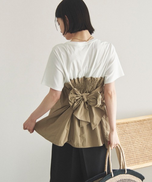 Doux archives(ドゥアルシーヴ)の「カットドッキングペプラムトップス(Tシャツ/カットソー・レディース・ベージュ/ブラック/チャコールグレー/ブラウン・38)」の4枚目の写真