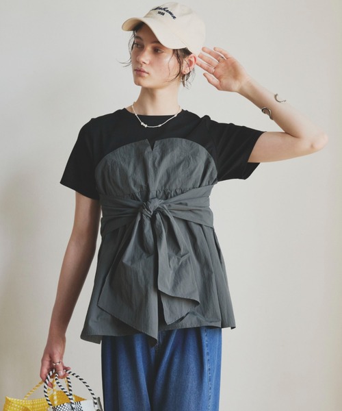 Doux archives(ドゥアルシーヴ)の「カットドッキングペプラムトップス(Tシャツ/カットソー・レディース・ベージュ/ブラック/チャコールグレー/ブラウン・38)」の1枚目の写真