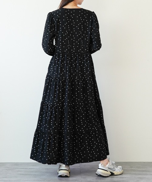 gossip!ロサンゼルス(ゴシップロサンゼルス)の「カシュクールデザイン ティアードワンピース(ワンピース・レディース・ライトベージュ/ブラック・FREE)」の11枚目の写真