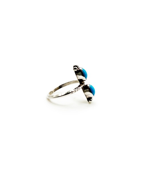 Indian Jewelry(インディアンジュエリー)の「THEATER シアター ダブルオーバルターコイズデザインシルバーリング Made in USA(リング・レディース・シルバー・#10/#9)」の3枚目の写真
