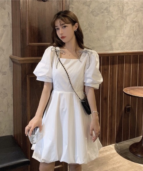 リボン デザイン スクエアネック バルーン フレアワンピース  