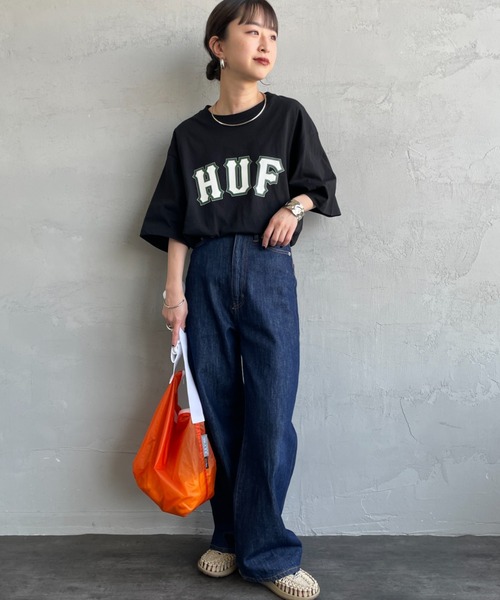 HUF（ハフ）の「[HUF/ハフ] GIANT ショートスリーブTシャツ（Tシャツ/カットソー・レディース・ホワイト/ブラック・M/L）」の5枚目の写真