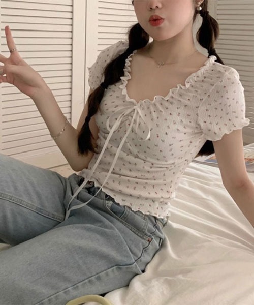 urge:(アージコロン )の「【URGE:】小花柄 ギャザー リボン カットソー(Tシャツ/カットソー・レディース・アイボリー/ホワイト・X-LARGE/LARGE/MEDIUM/SMALL)」の3枚目の写真