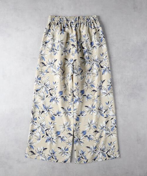 Right-on(ライトオン)の「HONEYSUCKLE ROSE(ハニーサックルローズ)【レディース】柄イージーパンツ(その他パンツ・レディース・ライトベージュ/ブラック/グリーン・M/L)」の4枚目の写真