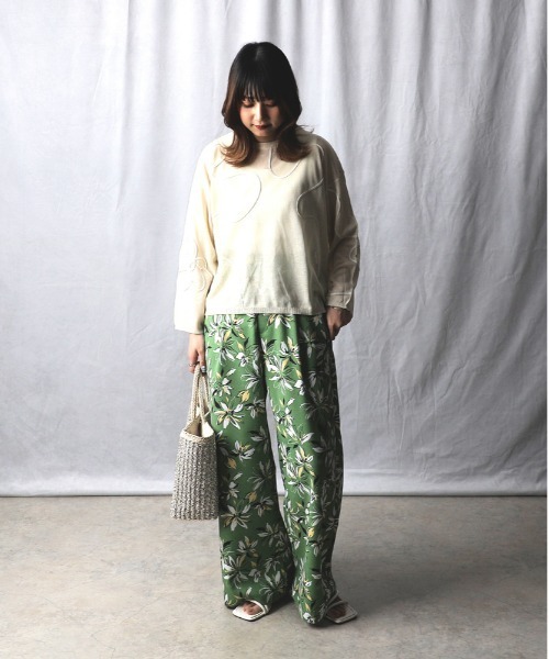 Right-on（ライトオン）の「【HONEYSUCKLE ROSE】柄イージーパンツ（その他パンツ・レディース・ライトベージュ/ブラック/グリーン・M/L）」の10枚目の写真