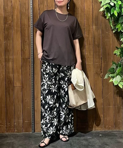 Right-on（ライトオン）の「【HONEYSUCKLE ROSE】柄イージーパンツ（その他パンツ・レディース・ライトベージュ/ブラック/グリーン・M/L）」の14枚目の写真