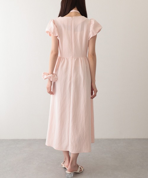 Lace Ladies(レースレディース)の「チョーカー付き クルーネック パフスリーブ ギャザー ロング ワンピース(ワンピース・レディース・ピンク/ホワイト/ネイビー・S/M/L)」の12枚目の写真