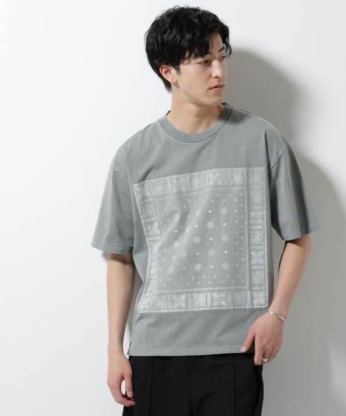 NANO universe(ナノユニバース)の「ピグメントクラフトTシャツ 半袖(Tシャツ/カットソー・メンズ・ライトグレー/スミクロ/カーキ・M/L)」の2枚目の写真