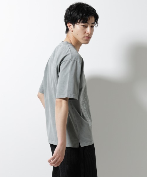 NANO universe(ナノユニバース)の「ピグメントクラフトTシャツ 半袖(Tシャツ/カットソー・メンズ・ライトグレー/スミクロ/カーキ・M/L)」の5枚目の写真
