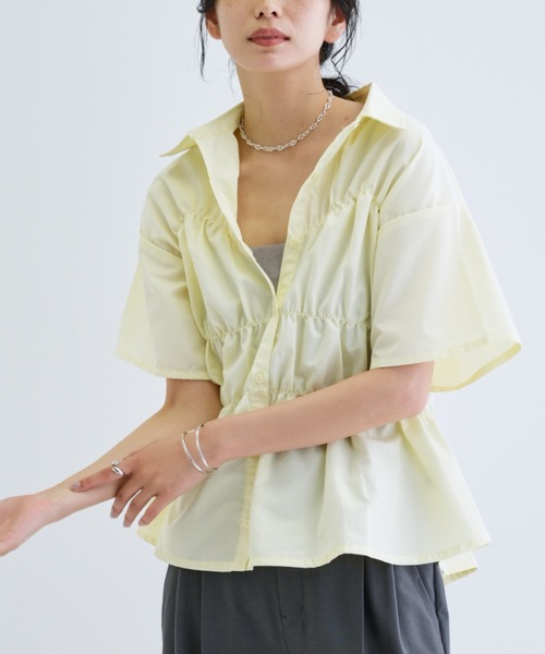 GALLEST（ギャレスト）の「◆【一部店舗限定】シャーリングビスチェデザイン半袖シャツ（シャツ/ブラウス・レディース・ライトブルー/ライトイエロー系/ホワイト・38）」の3枚目の写真