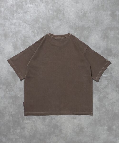 FFEIN（フェイン）の「【FFEIN（フェイン）】フェード刺繍Tシャツ /  Tシャツ 短丈 クルーネック 半袖 ピグメント加工 セットアップ（Tシャツ/カットソー・メンズ・ブラック/ネイビー/ブラウン・LARGE/MEDIUM/SMALL）」の11枚目の写真