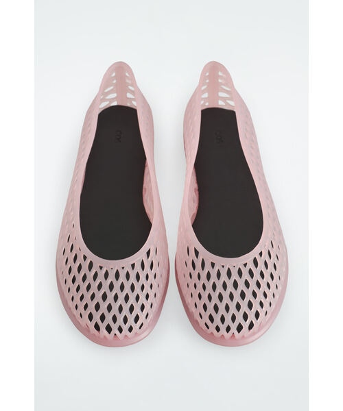 COS（コス）の「カットアウトジェリーバレエシューズ（バレエシューズ・レディース・ピンク系その他・41/40/39/38/37/36）」の4枚目の写真