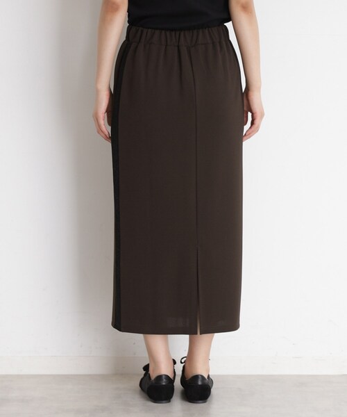 THE SHOP TK （ザ ショップ ティーケー ）の「サイドラメラインタイトスカート【洗濯機OK】（スカート・レディース・ダークブラウン/ブラック・12/13）」の13枚目の写真